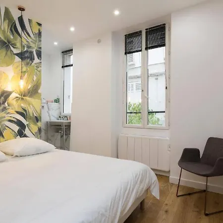 Apartman Architect S Designer Studio Near To Eiffel Tower